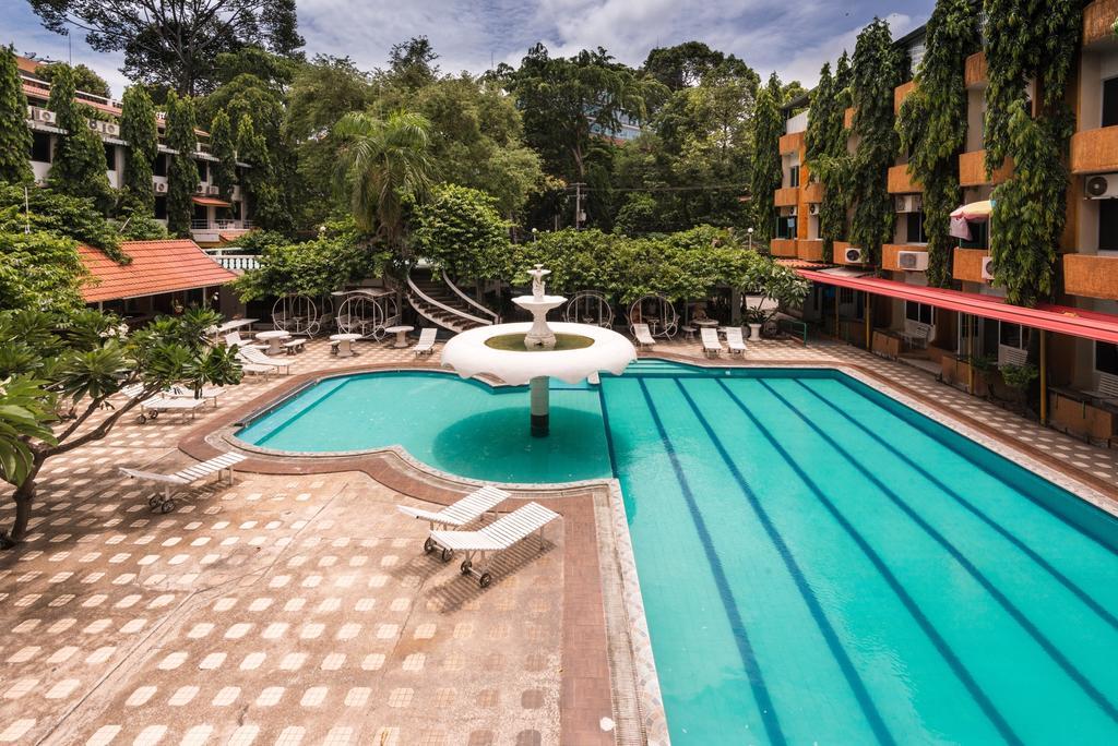 Seashore Pattaya Resort Exterior photo